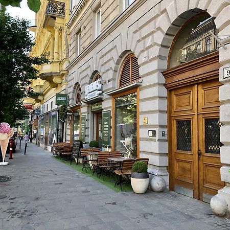 Real Deluxe Next To Danube Apartman Budapest Kültér fotó
