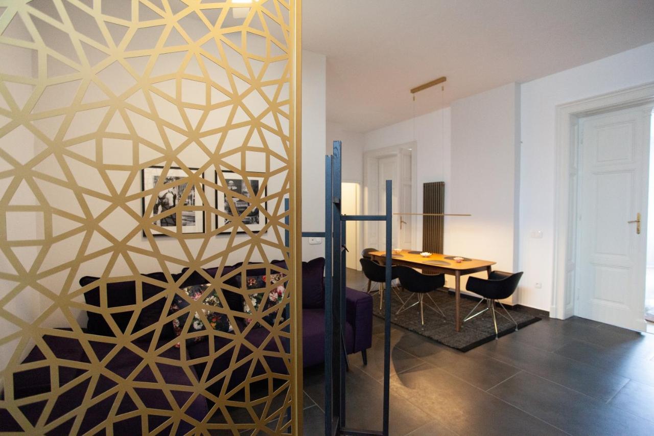 Real Deluxe Next To Danube Apartman Budapest Kültér fotó