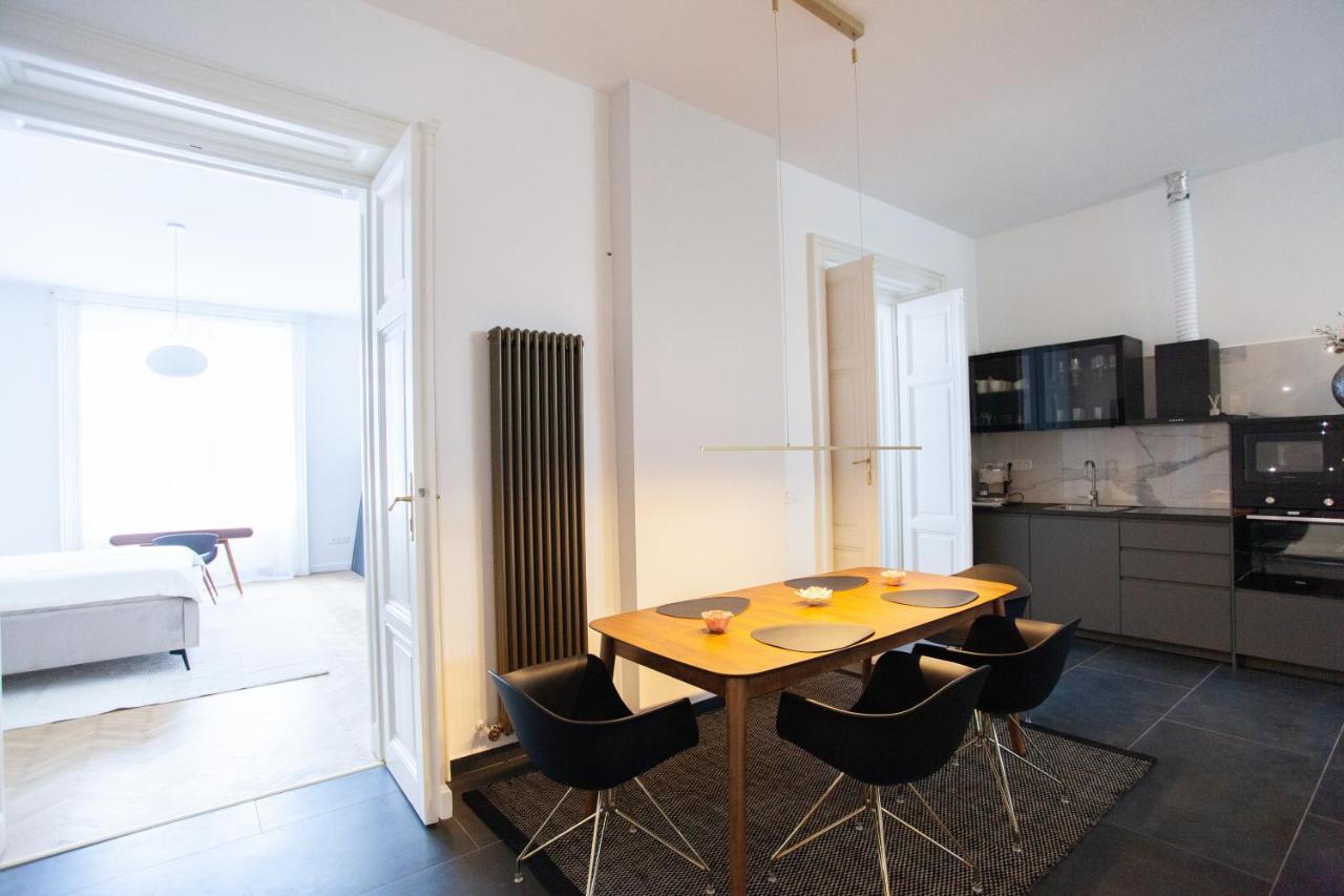 Real Deluxe Next To Danube Apartman Budapest Kültér fotó