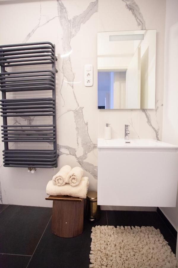 Real Deluxe Next To Danube Apartman Budapest Kültér fotó